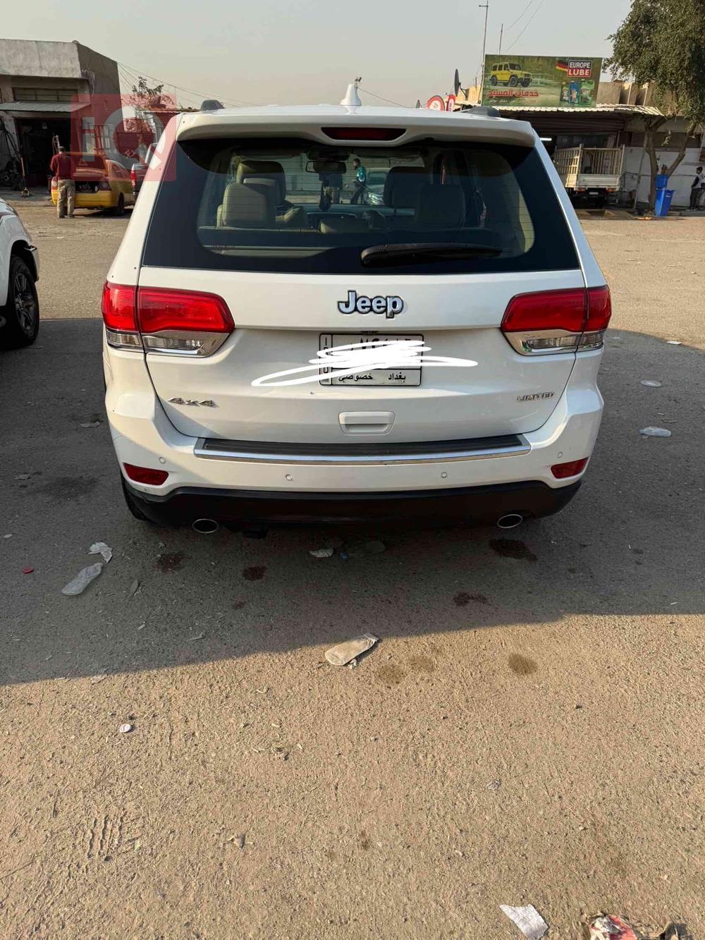 جیپ گراند شیرۆکی